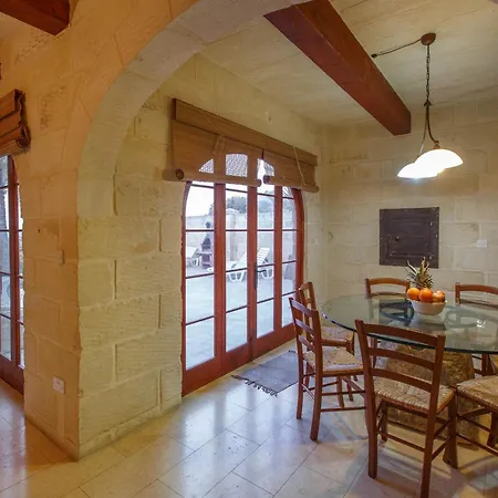 Palma Farmhouse With Private Pool Feriehus Għarb